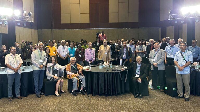 Große Ehre für LMS Humboldt-Alumni